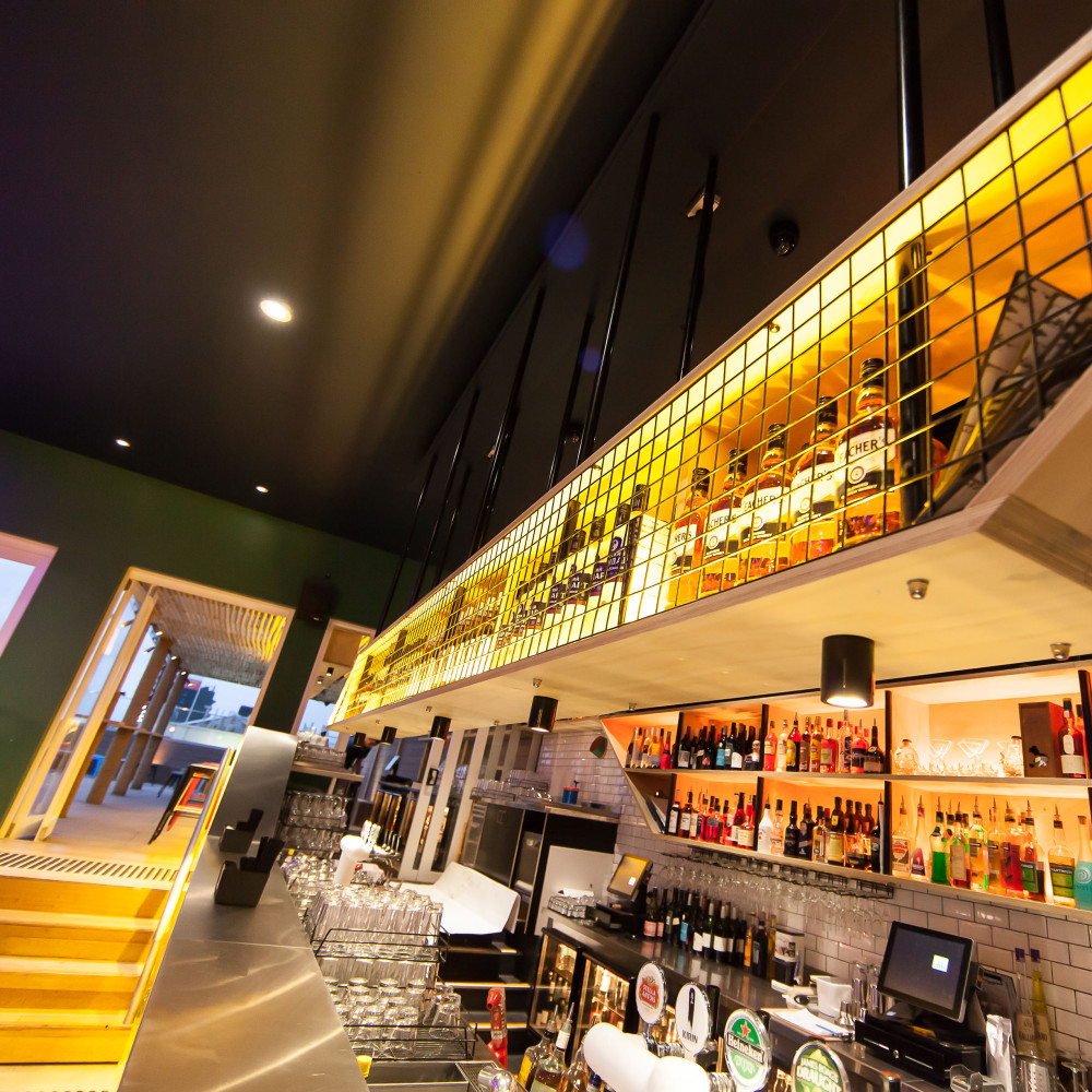 Bar-into-Deck-1000x1000